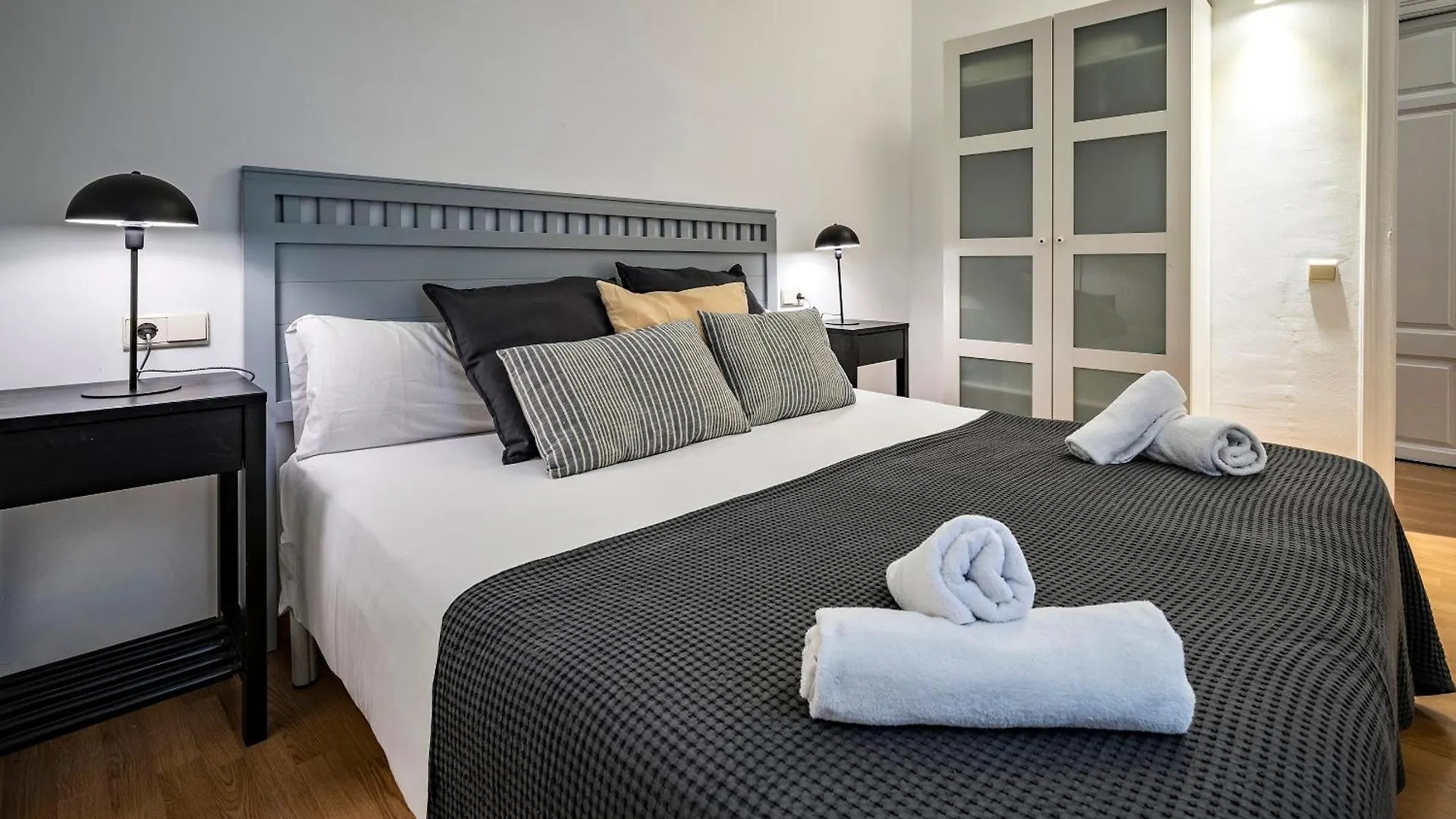 Habitat Apartments Art Barcelona Spain